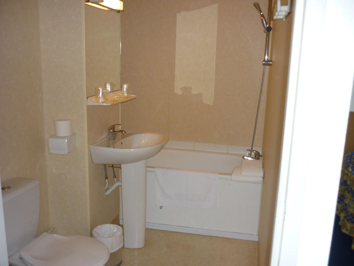 Hotel Neptune Montbard Eksteriør bilde
