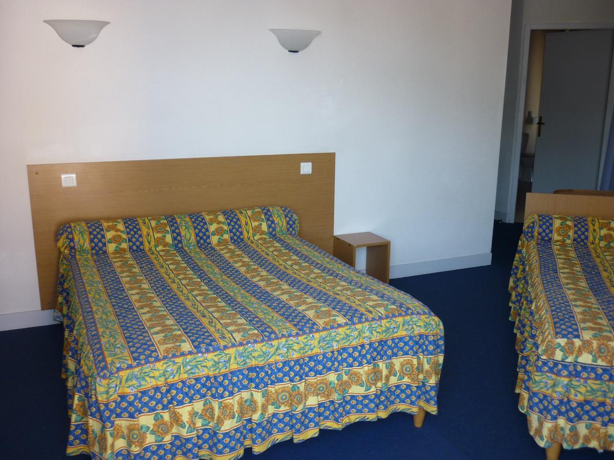 Hotel Neptune Montbard Eksteriør bilde